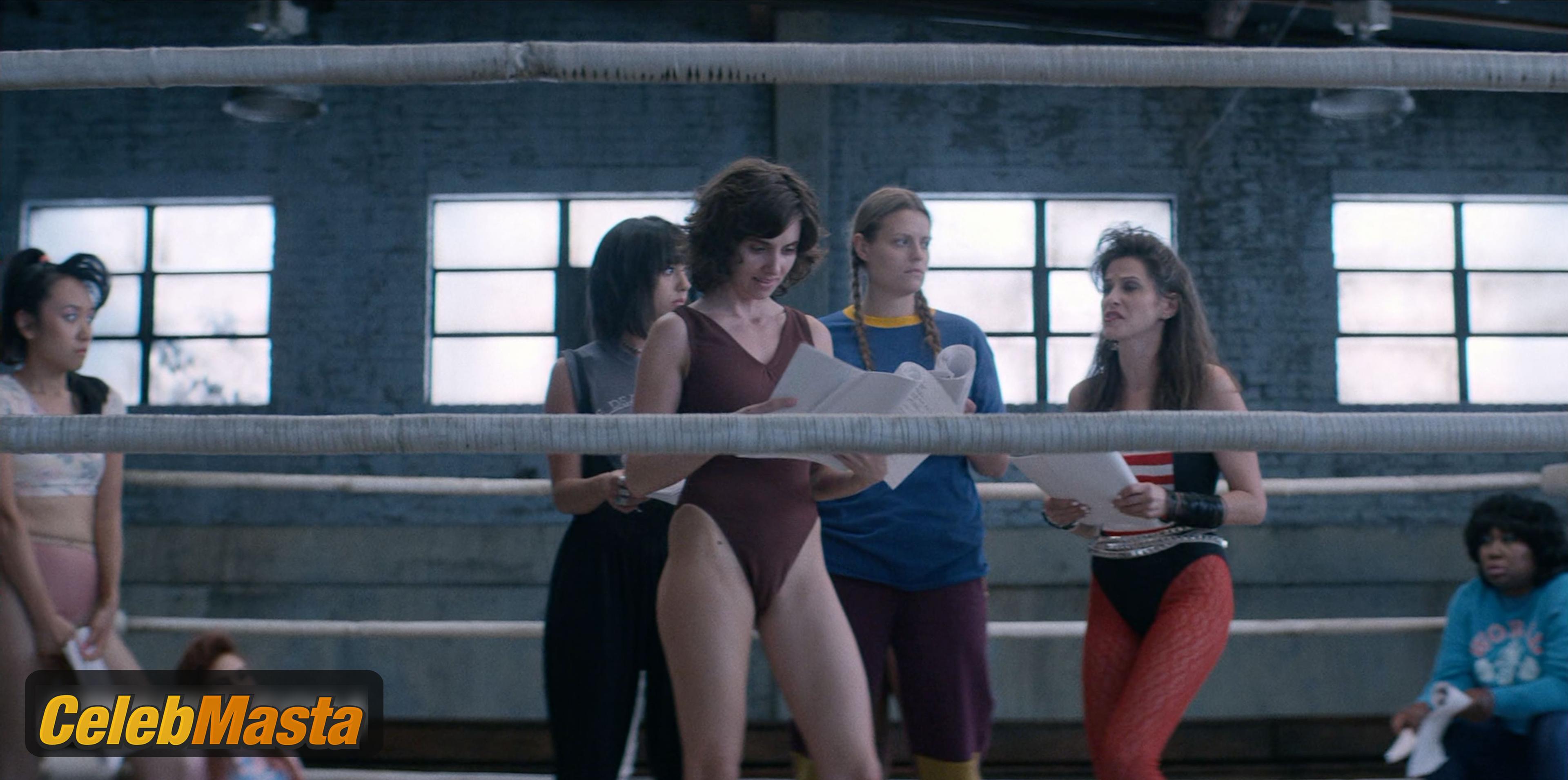 Alison Brie Alison Brie Sexy Nude Gallery from Glow - Photo 13 of 46