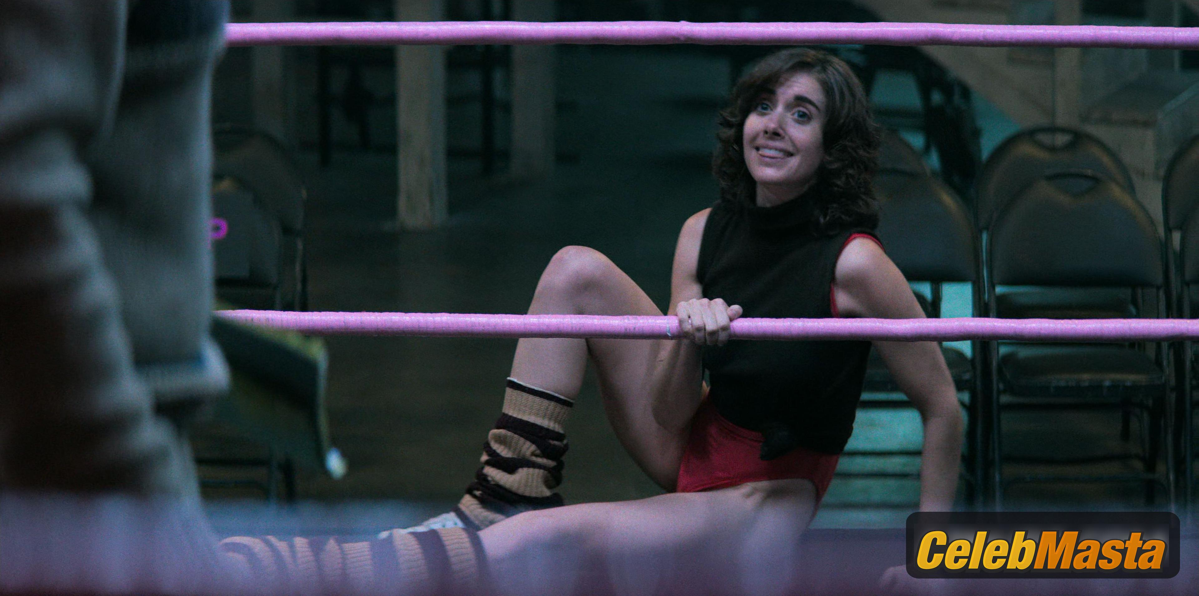 Alison Brie Alison Brie Sexy Nude Gallery from Glow - Photo 36 of 46