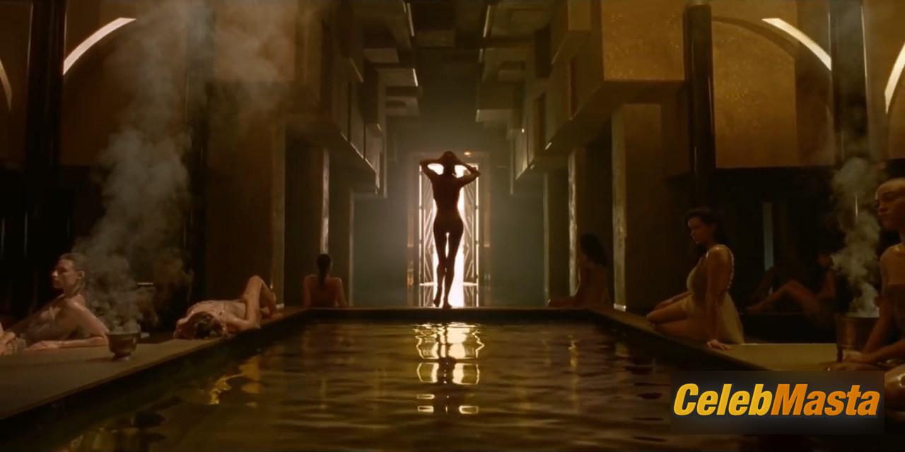 Nude Photo Gallery: Charlize Theron in Dior J’adore Perfume Commercial 2018 photo 1