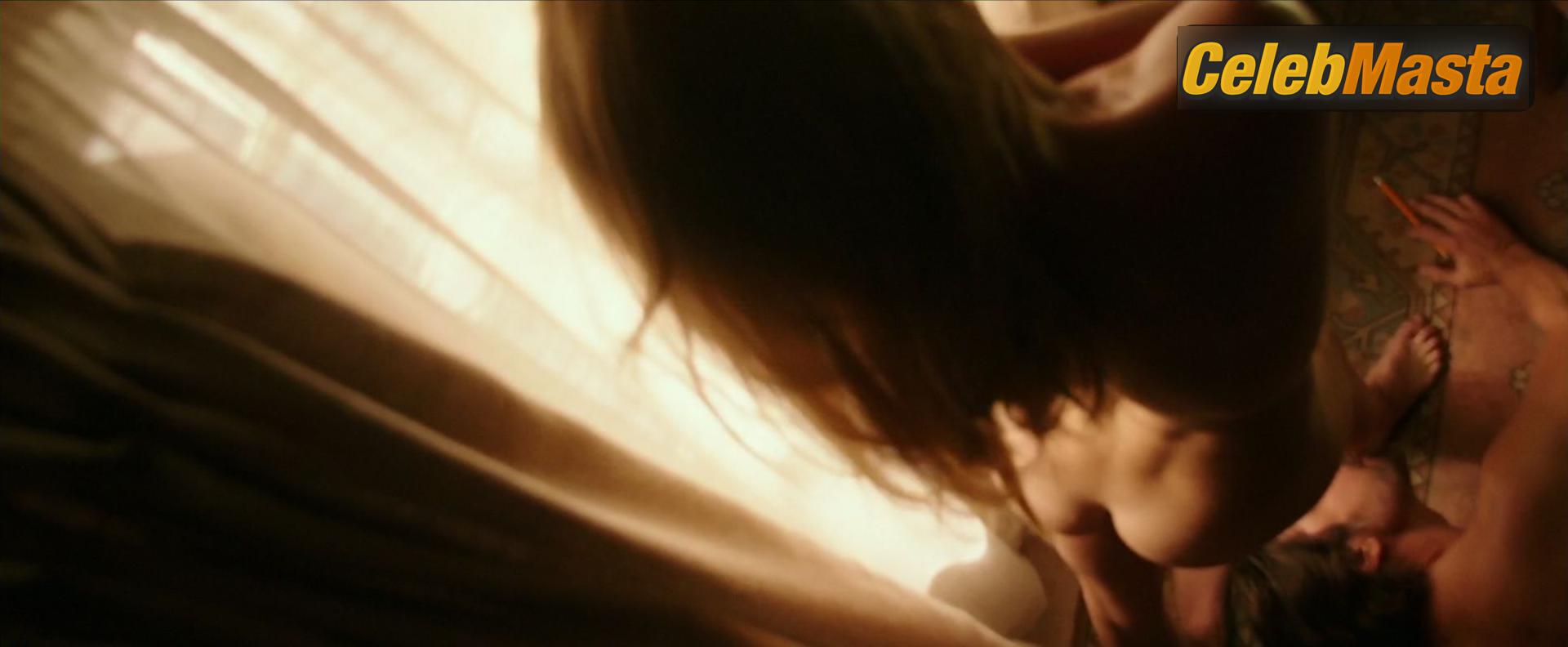 Charlize Theron Charlize Theron Nude Photos from The Last Face - Photo 9 of 9