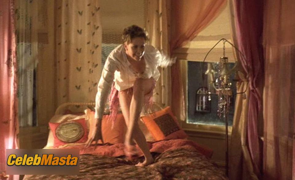 Charlize Theron Nude Photo Gallery: Charlize Theron in Sweet November - Photo 8 of 15