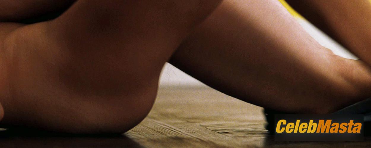 Charlize Theron Charlize Theron Nude Scene Photos Gallery from Devil's Advocate - Photo 10 of 15