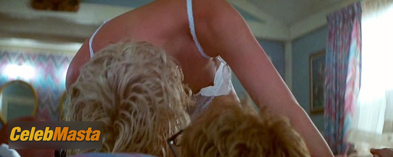 Charlize Theron Charlize Theron Nude Photos from 2 Days In The Valley - Photo 11 of 12