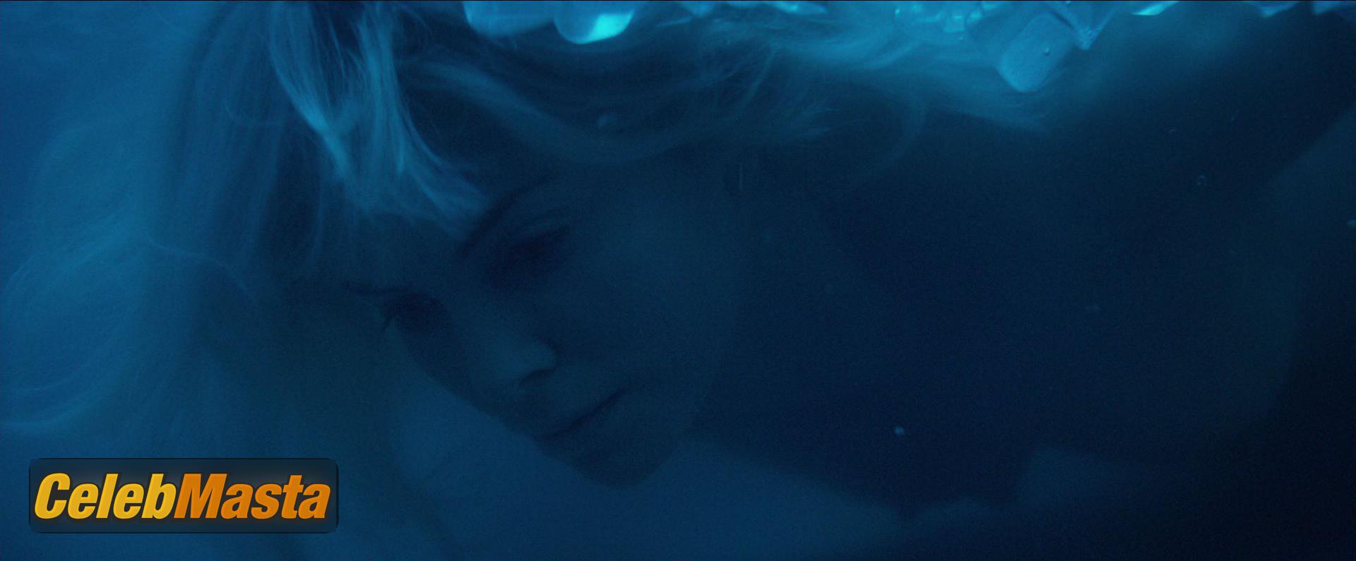 Charlize Theron Charlize Theron Nude Pics from the Set of Atomic Blonde - Photo 18 of 39