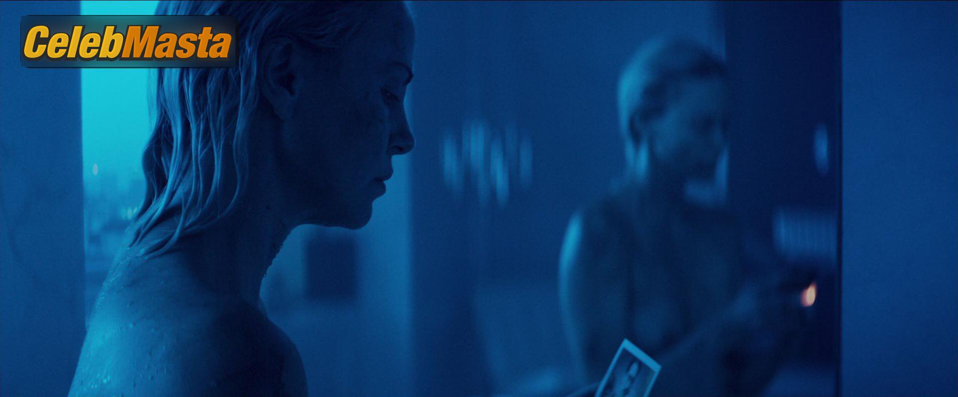 Charlize Theron Charlize Theron Nude Pics from the Set of Atomic Blonde - Photo 20 of 39