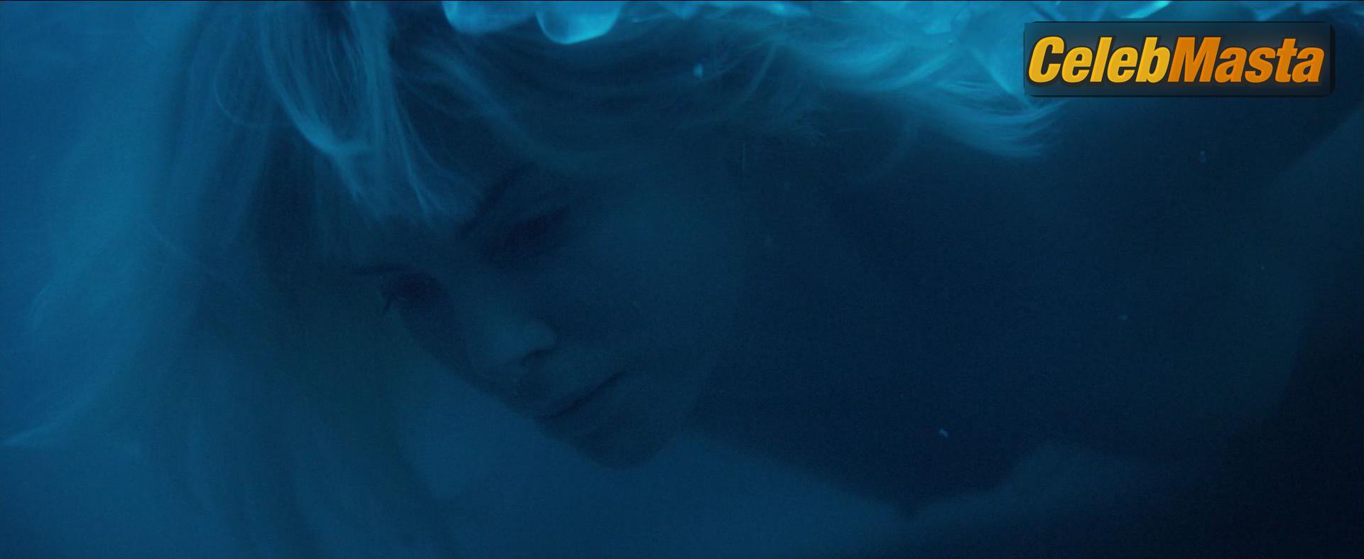 Charlize Theron Charlize Theron Nude Pics from the Set of Atomic Blonde - Photo 29 of 39