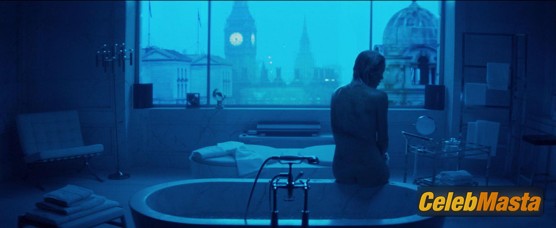 Charlize Theron Charlize Theron Nude Pics from the Set of Atomic Blonde - Photo 30 of 39