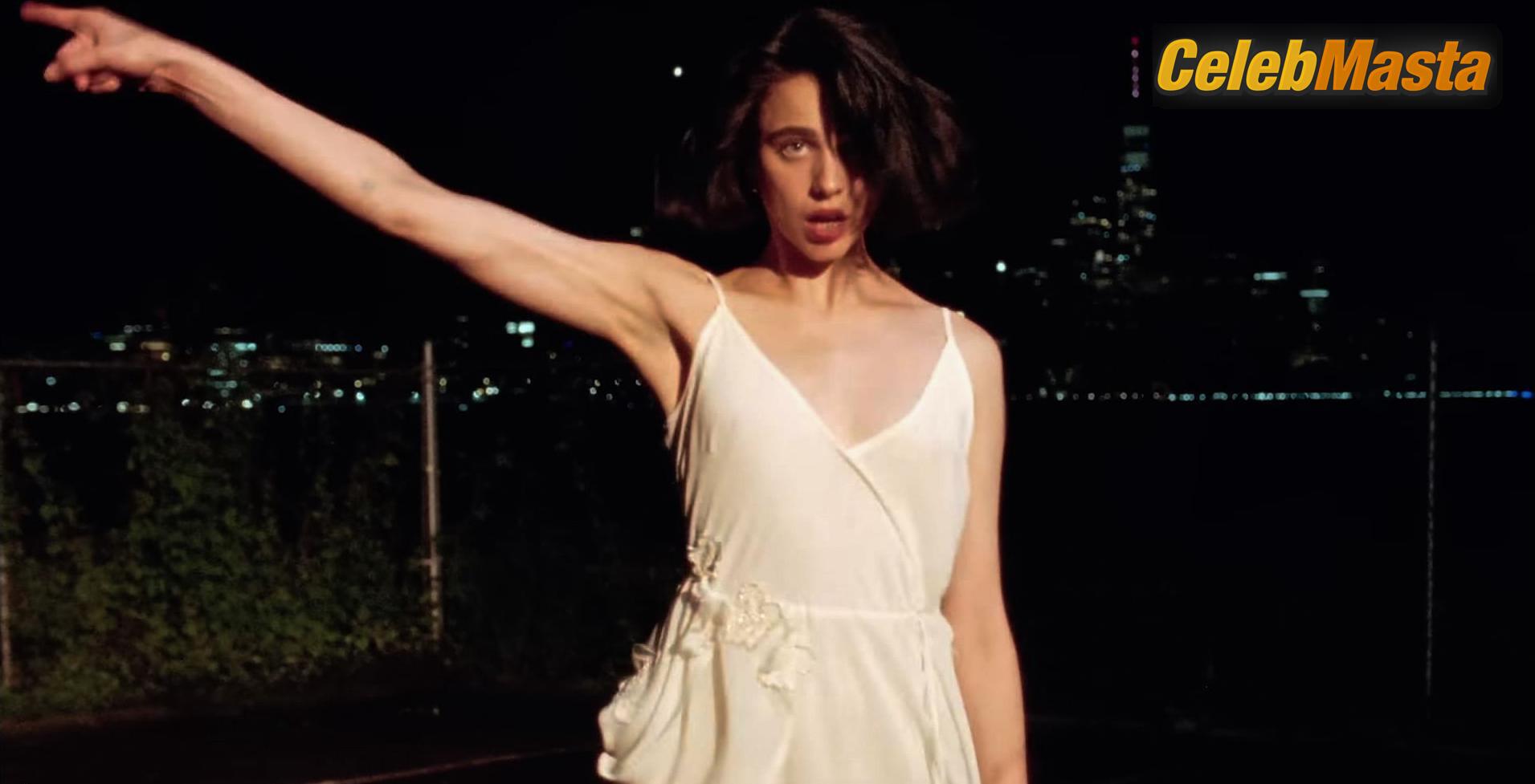 Margaret Qualley Margaret Qualley Nude Pics from the Set of Tiny Moves - Photo 5 of 8