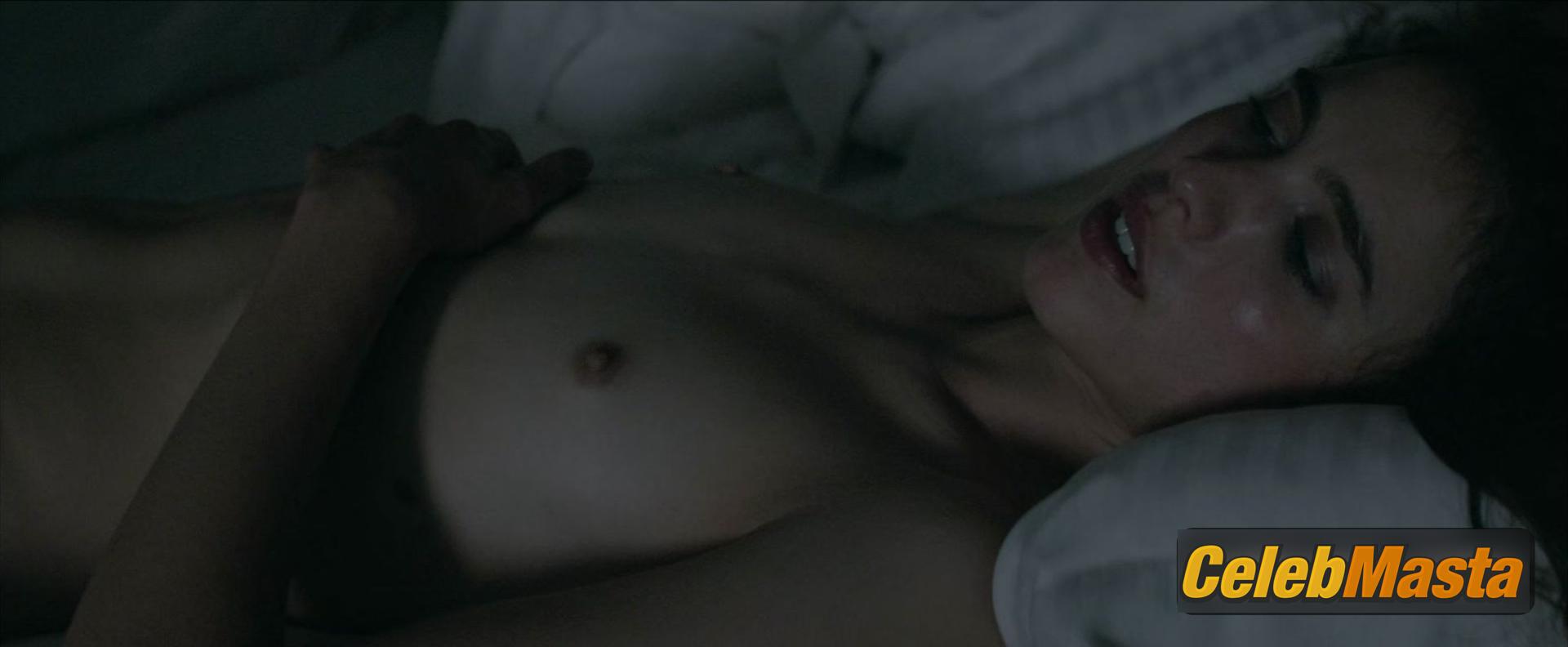Margaret Qualley Margaret Qualley Nude Pics from the Set of Stars At Noon - Photo 7 of 14