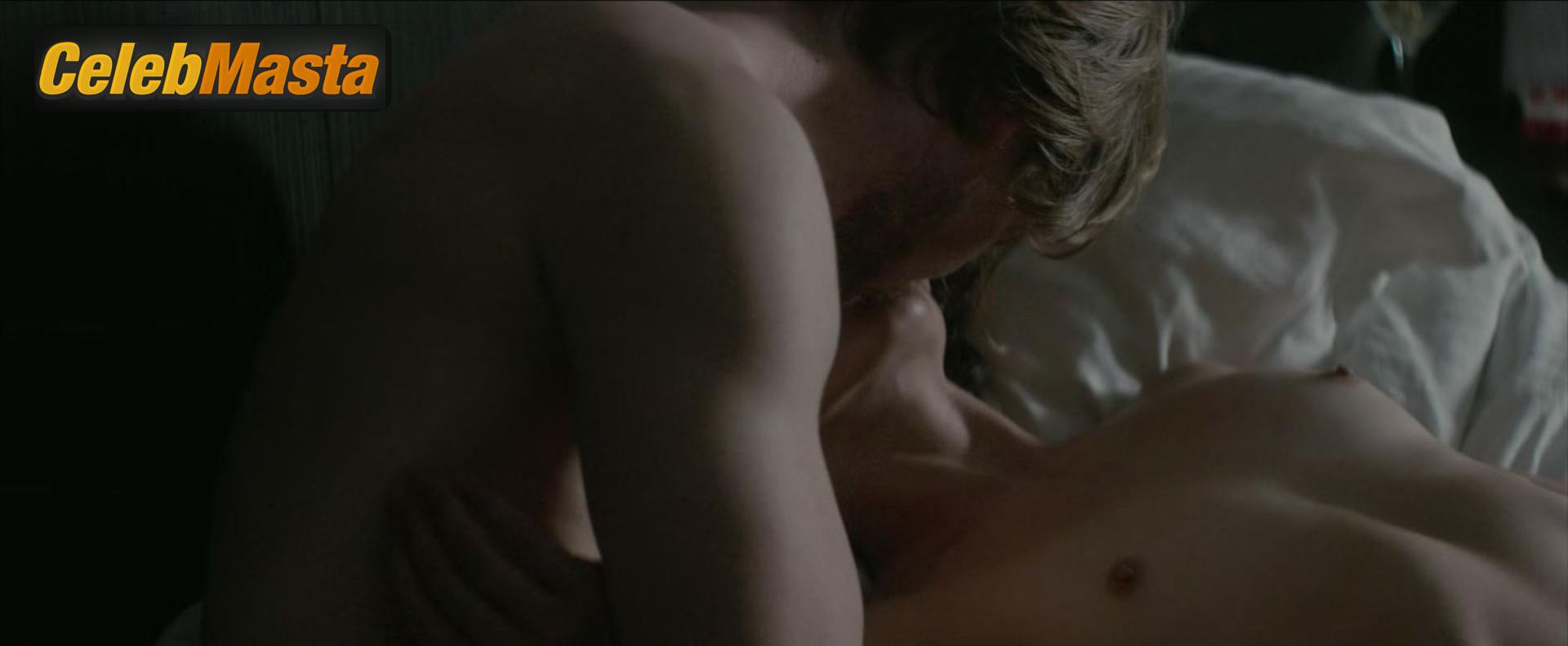 Margaret Qualley Margaret Qualley Nude Pics from the Set of Stars At Noon - Photo 13 of 14
