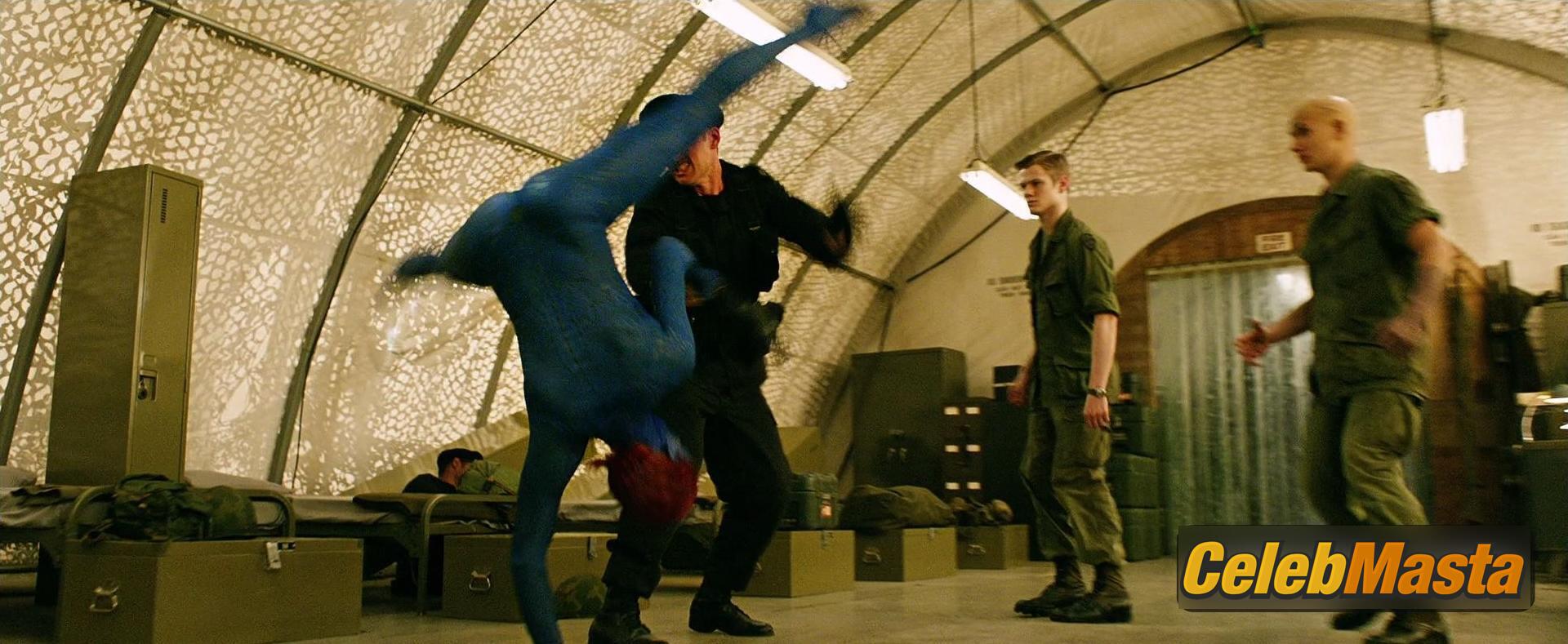 Jennifer Lawrence Jennifer Lawrence Topless Photo Set from X-men Days Of Future Past - Photo 6 of 9