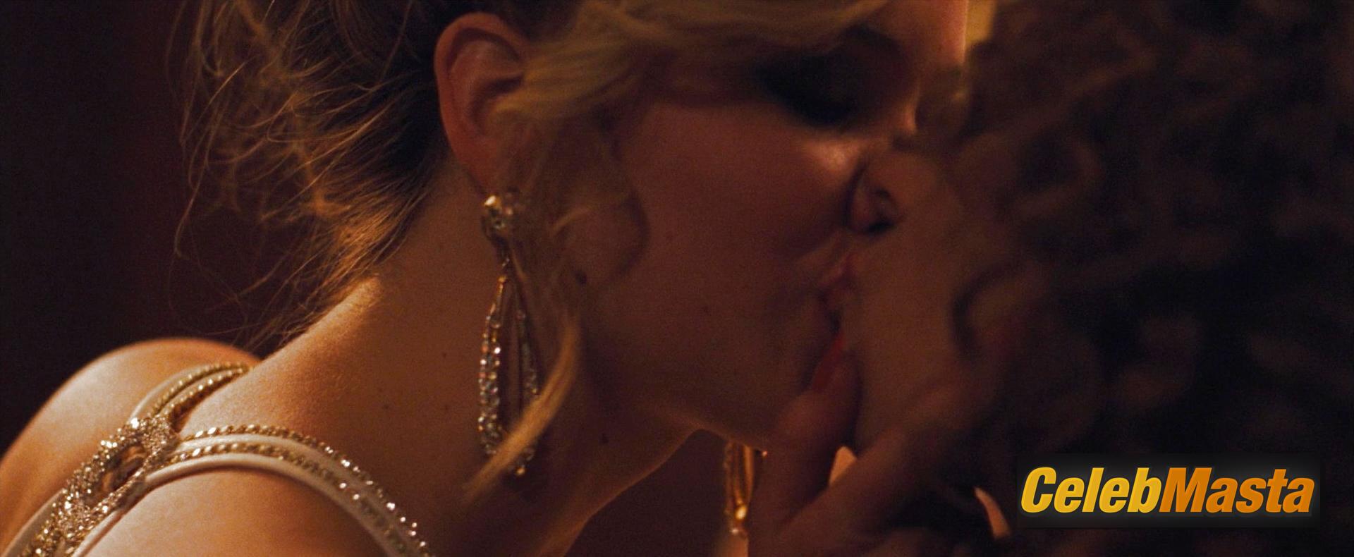 Jennifer Lawrence Jennifer Lawrence Nude Pics from the Set of American Hustle - Photo 11 of 14