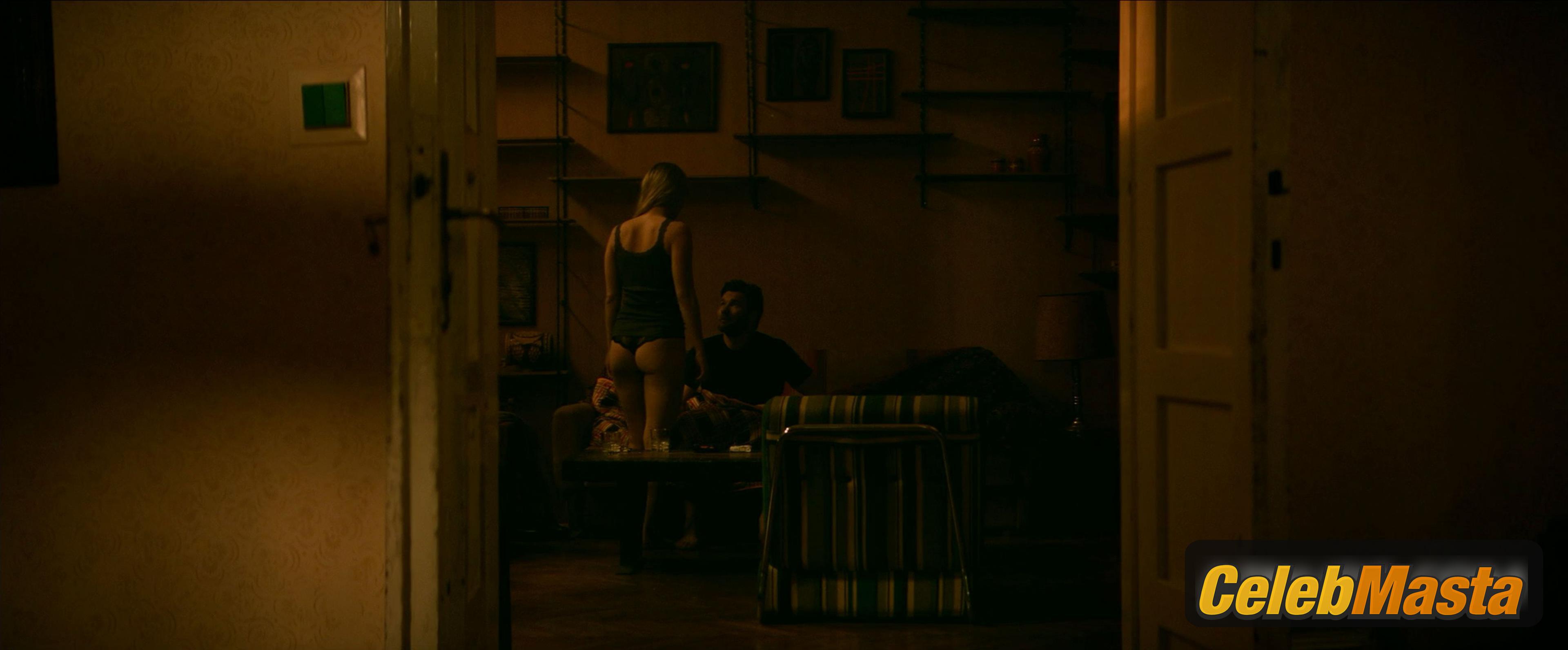 Jennifer Lawrence Jennifer Lawrence Topless Photo Set from Red Sparrow - Photo 10 of 12