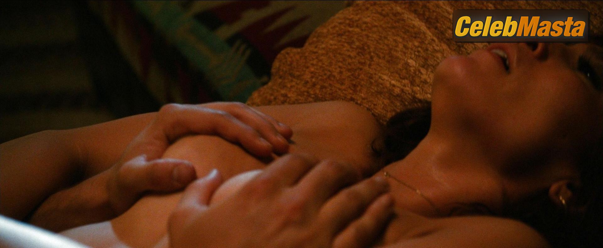 Jennifer Lopez Bare Photoshoot Gallery from The Boy Next Door photo 3
