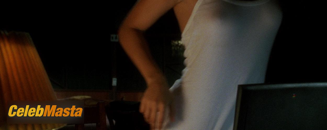 Jennifer Lopez Jennifer Lopez Topless Photo Set from Anaconda - Photo 6 of 7