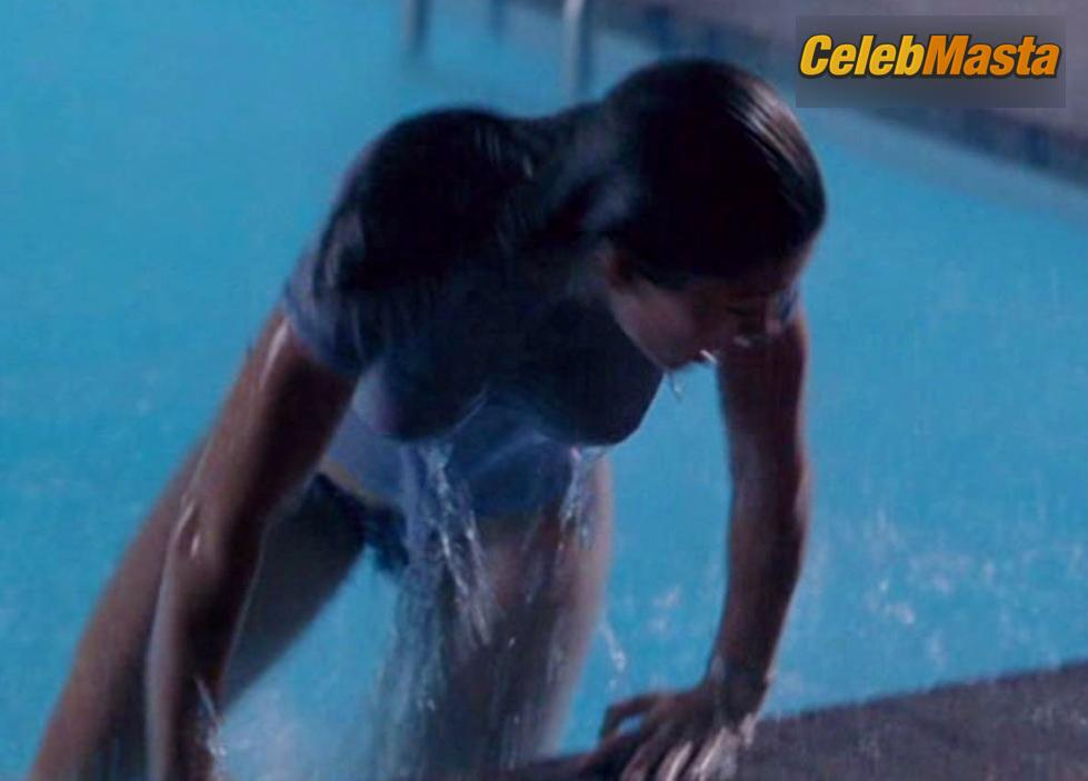 Jessica Biel Jessica Biel Nude Pics from the Set of Summer Catch - Photo 13 of 17