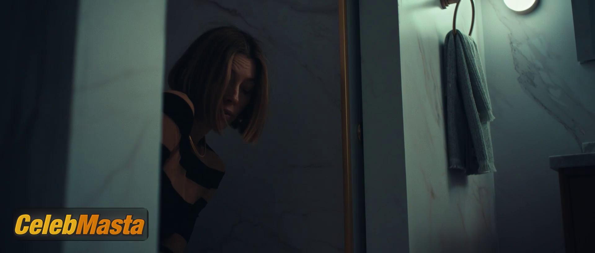 Jessica Biel Nude Photo Gallery: Jessica Biel in The Better Sister - Photo 28 of 56