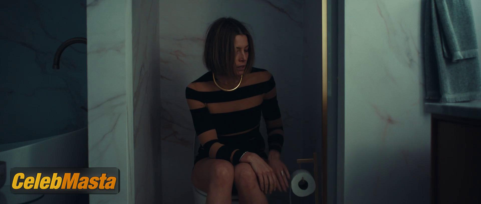 Jessica Biel Nude Photo Gallery: Jessica Biel in The Better Sister - Photo 30 of 56