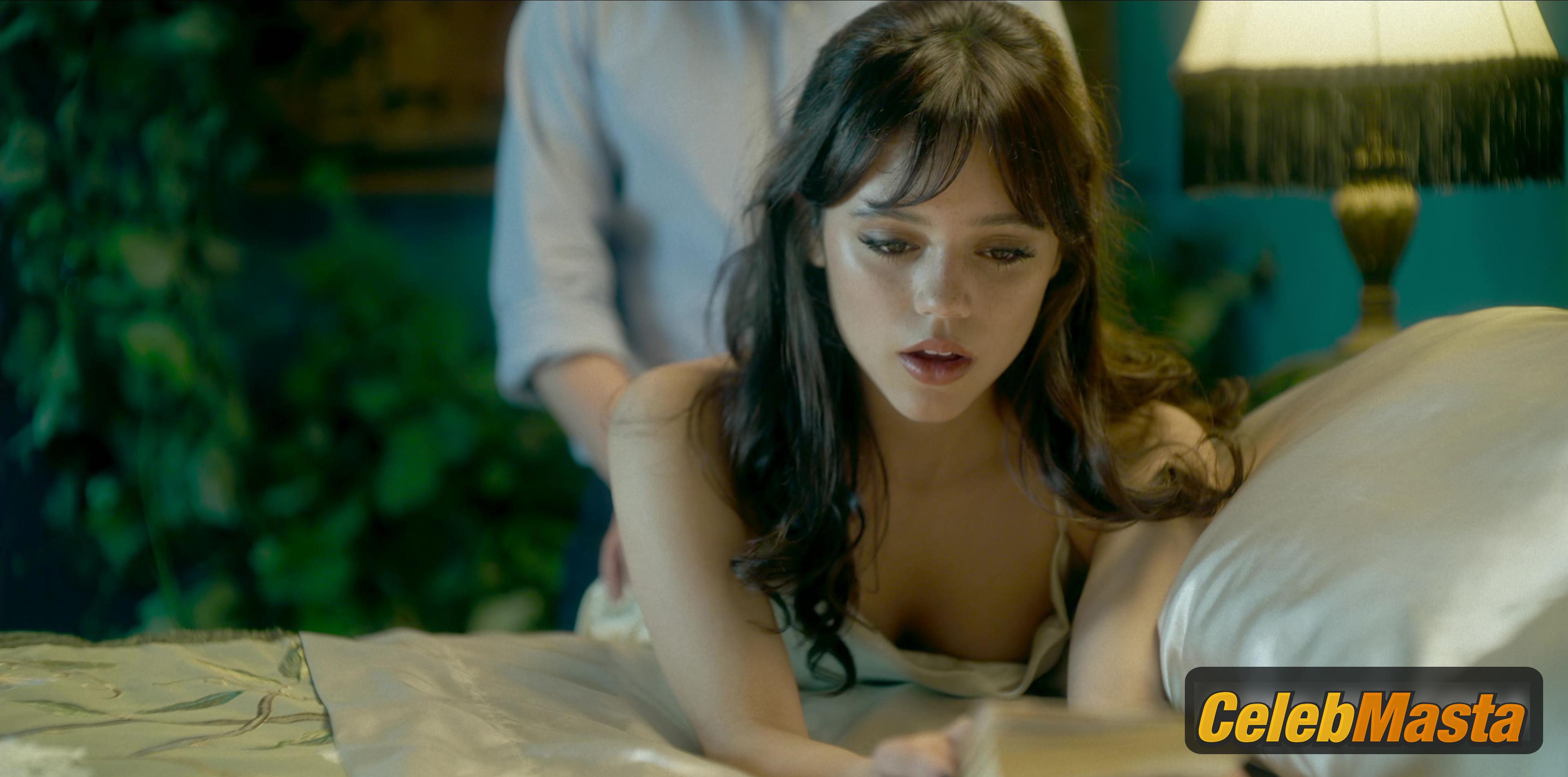 Jenna Ortega Nude Photo Gallery: Jenna Ortega in Miller's Girl - Photo 50 of 54