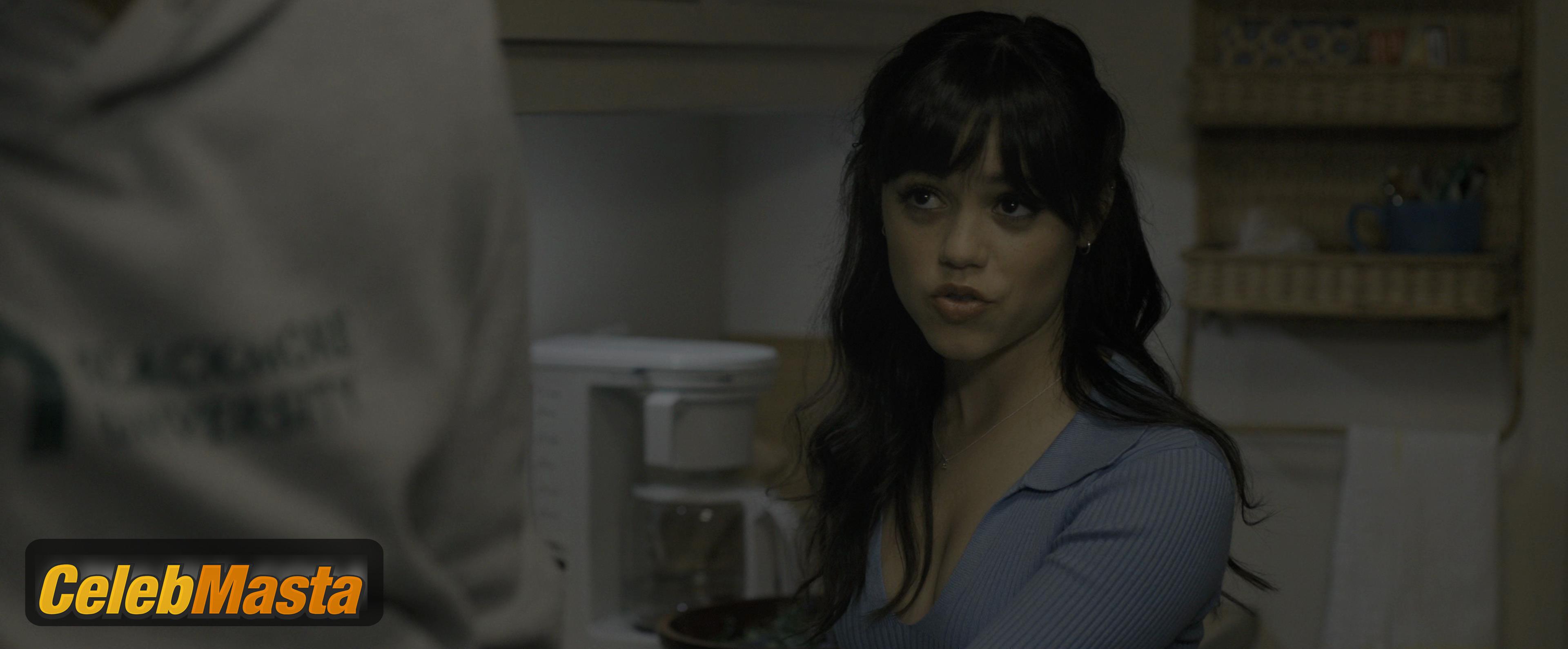 Jenna Ortega Jenna Ortega Bare Photoshoot Gallery from Scream Vi - Photo 11 of 23