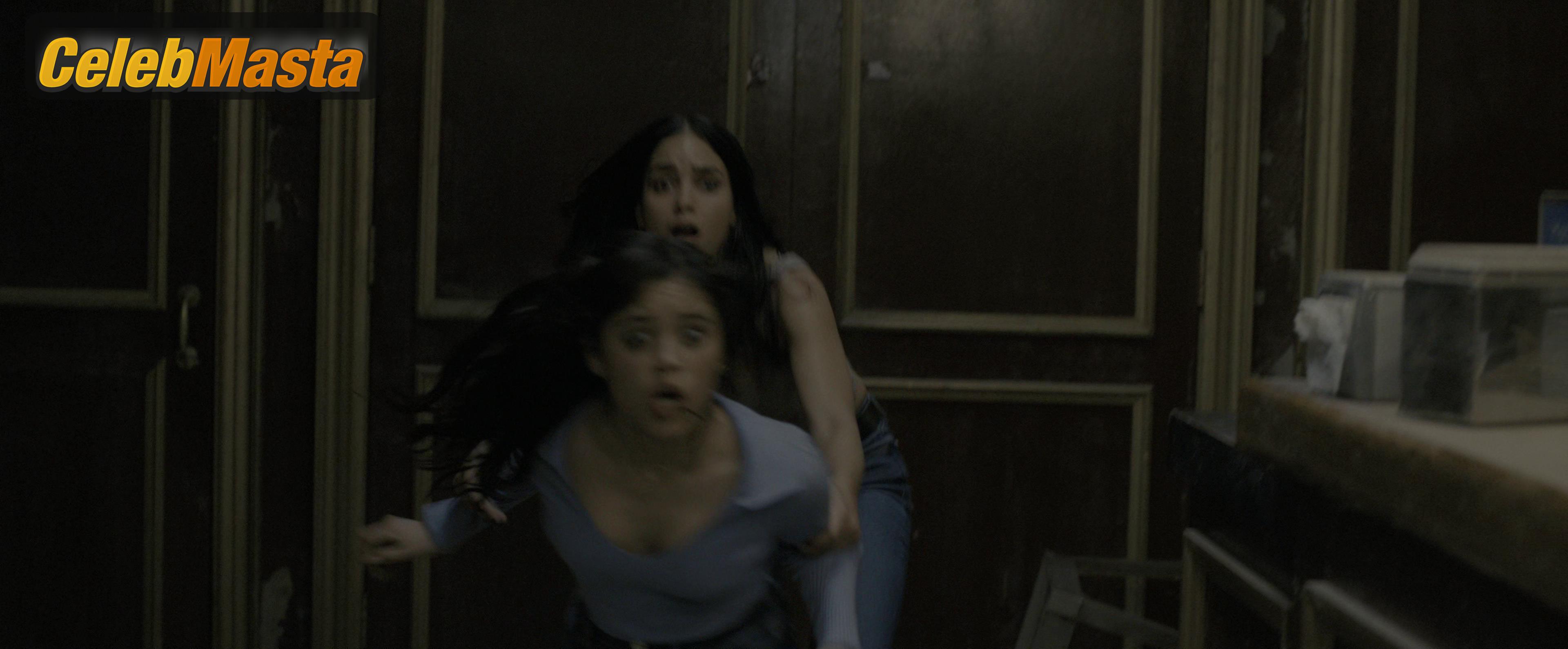 Jenna Ortega Jenna Ortega Bare Photoshoot Gallery from Scream Vi - Photo 21 of 23
