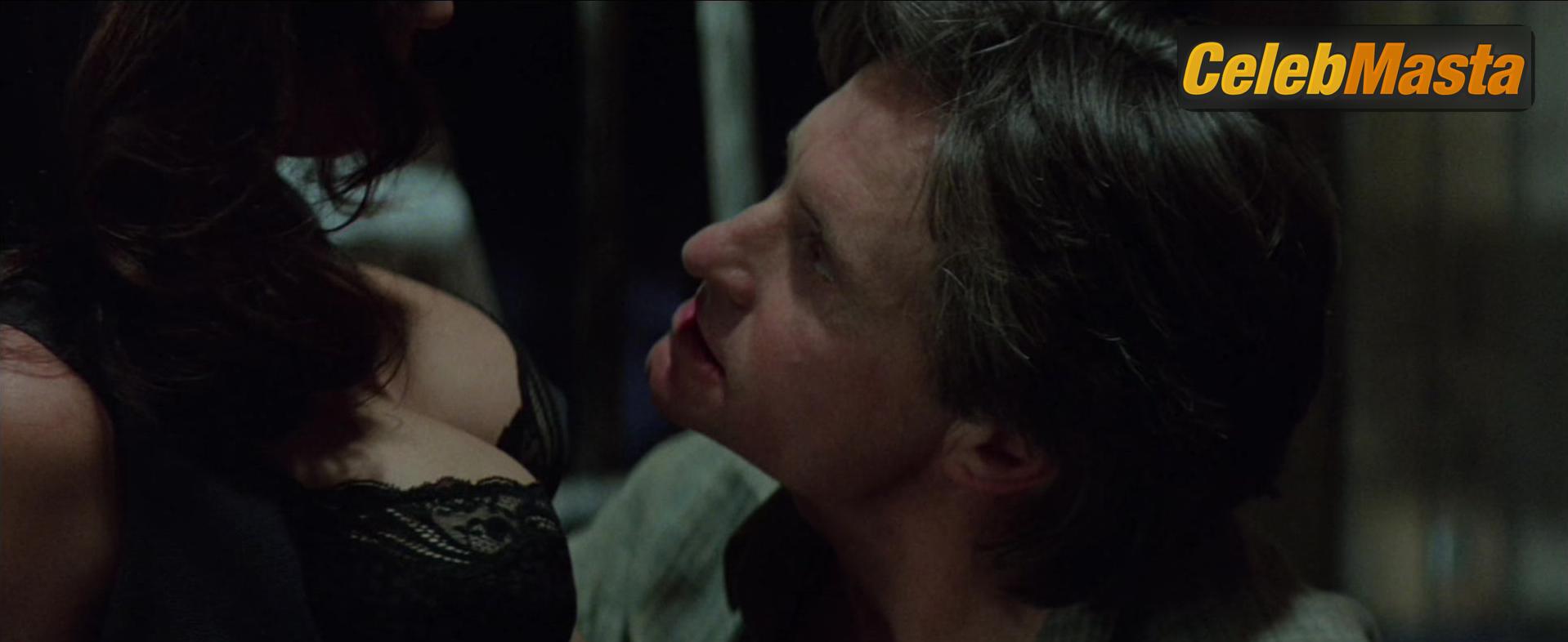 Demi Moore Demi Moore Nude Scene Photos Gallery from Disclosure - Photo 6 of 14