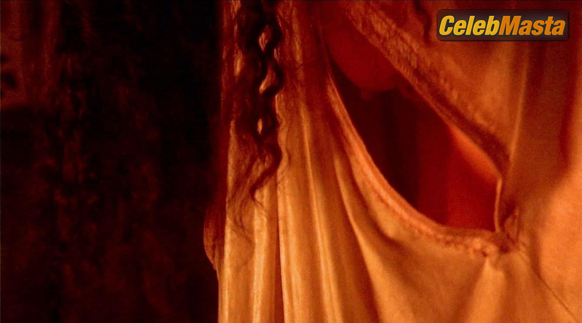 Demi Moore Sexy Nude Gallery from The Scarlet Letter photo 2
