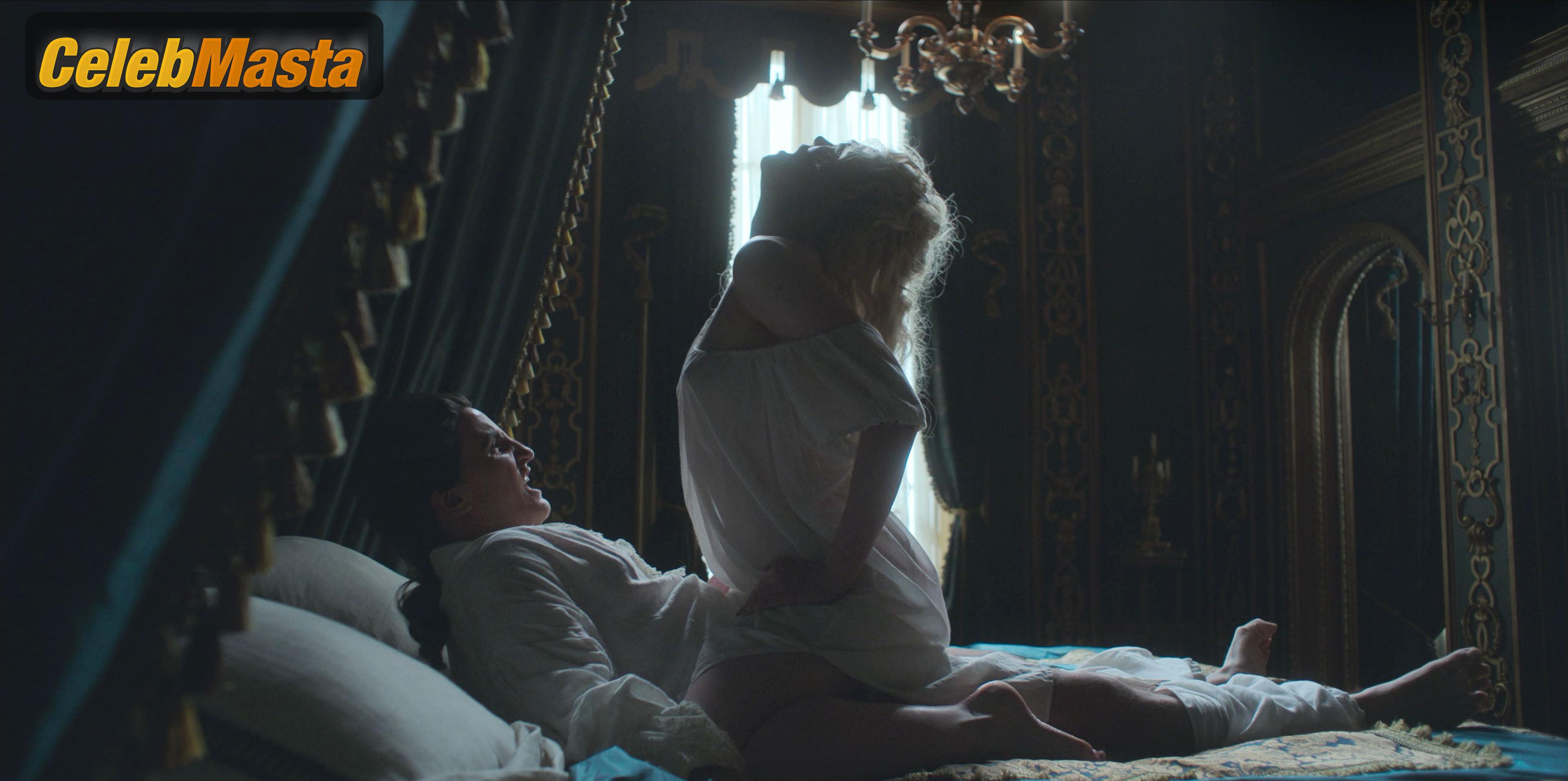 Elle Fanning Elle Fanning Topless Photo Set from The Great - Photo 9 of 39