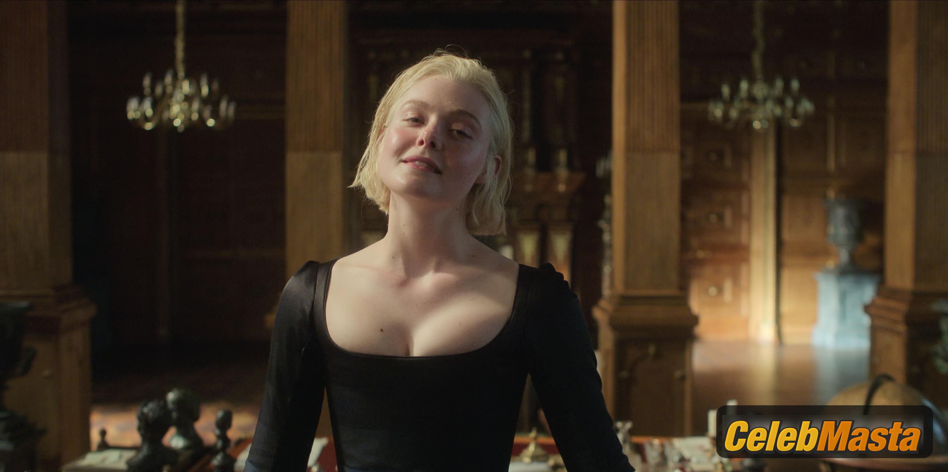 Elle Fanning Elle Fanning Topless Photo Set from The Great - Photo 14 of 39