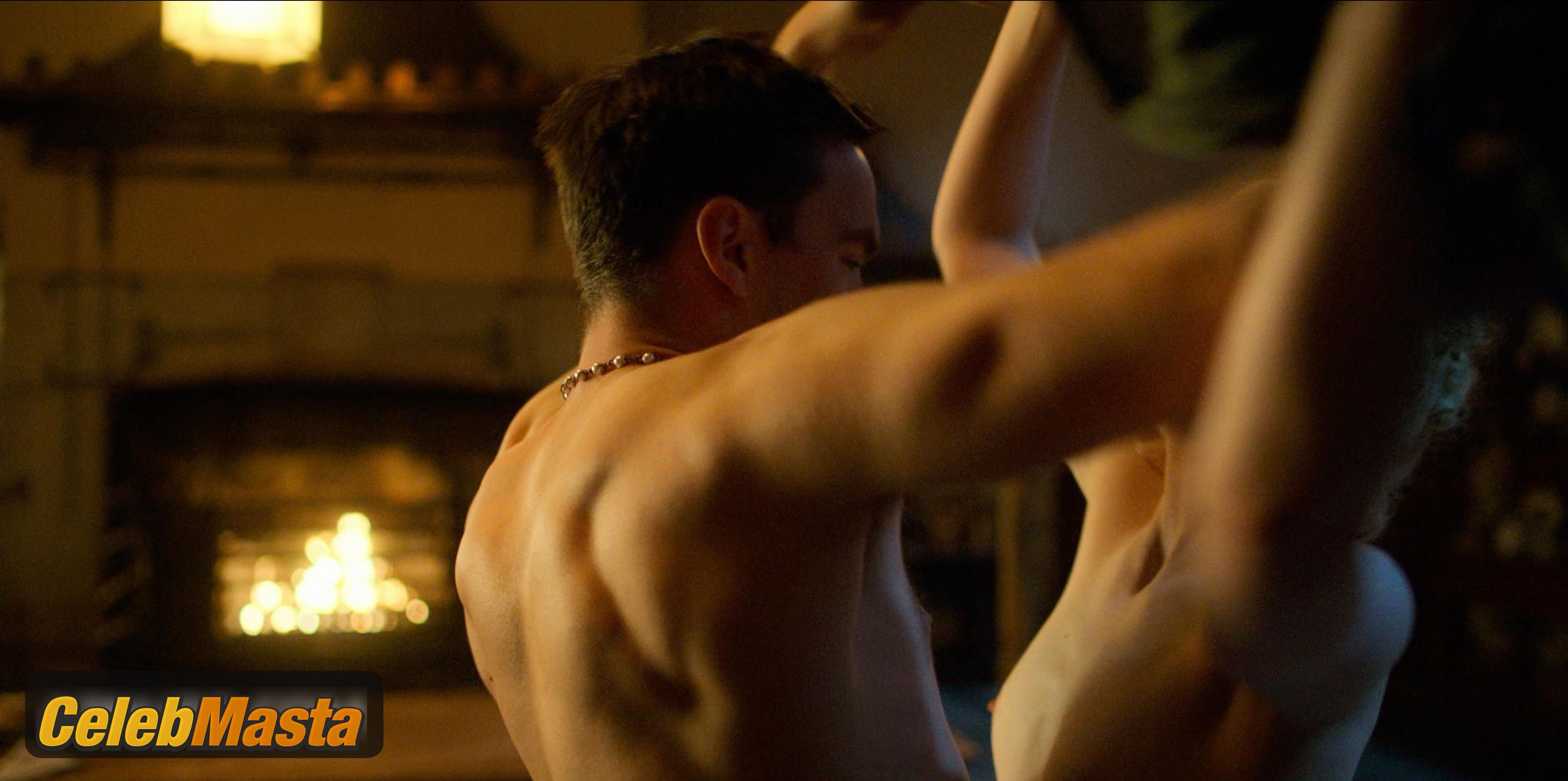 Elle Fanning Elle Fanning Topless Photo Set from The Great - Photo 20 of 39