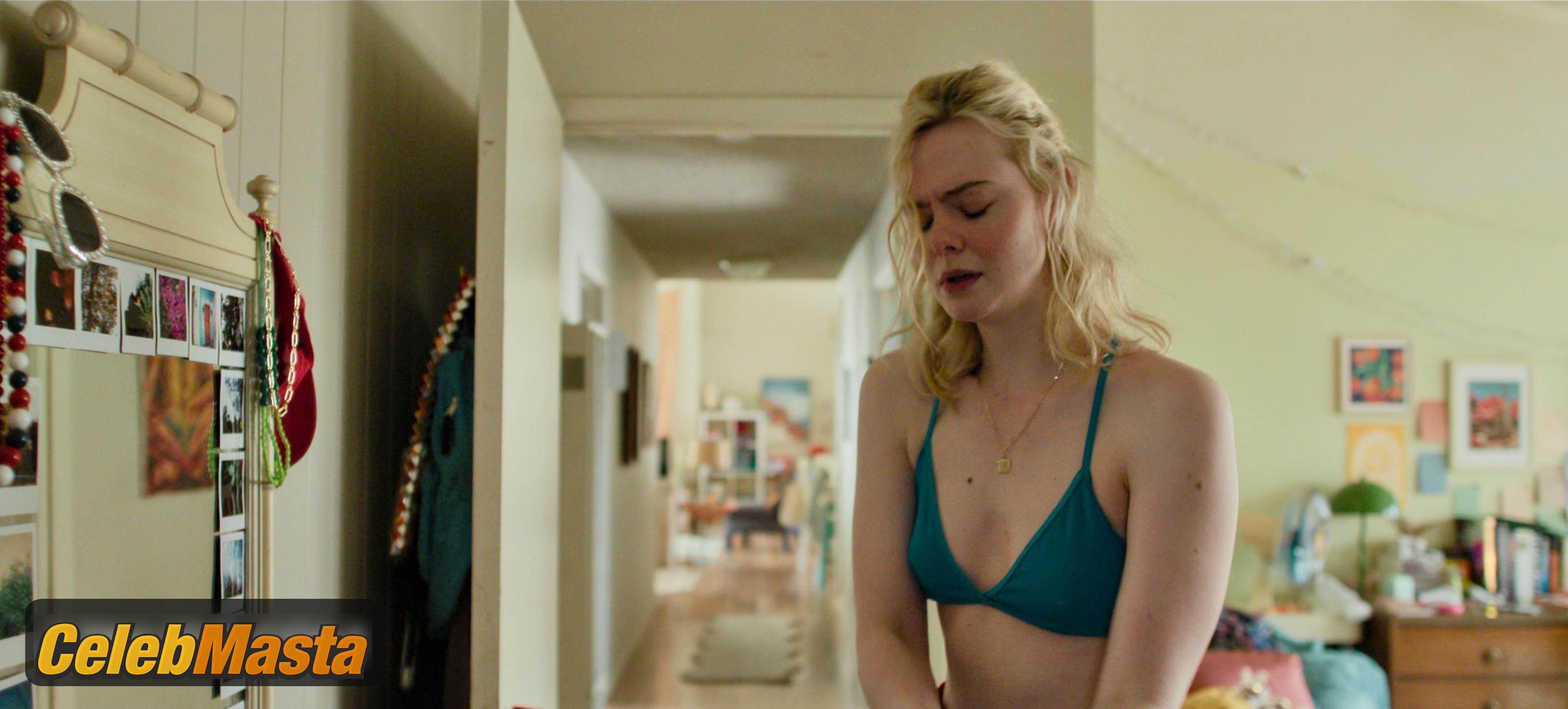 Elle Fanning Nude Photo Gallery: Elle Fanning in Margo's Got Money Troubles - Photo 28 of 44