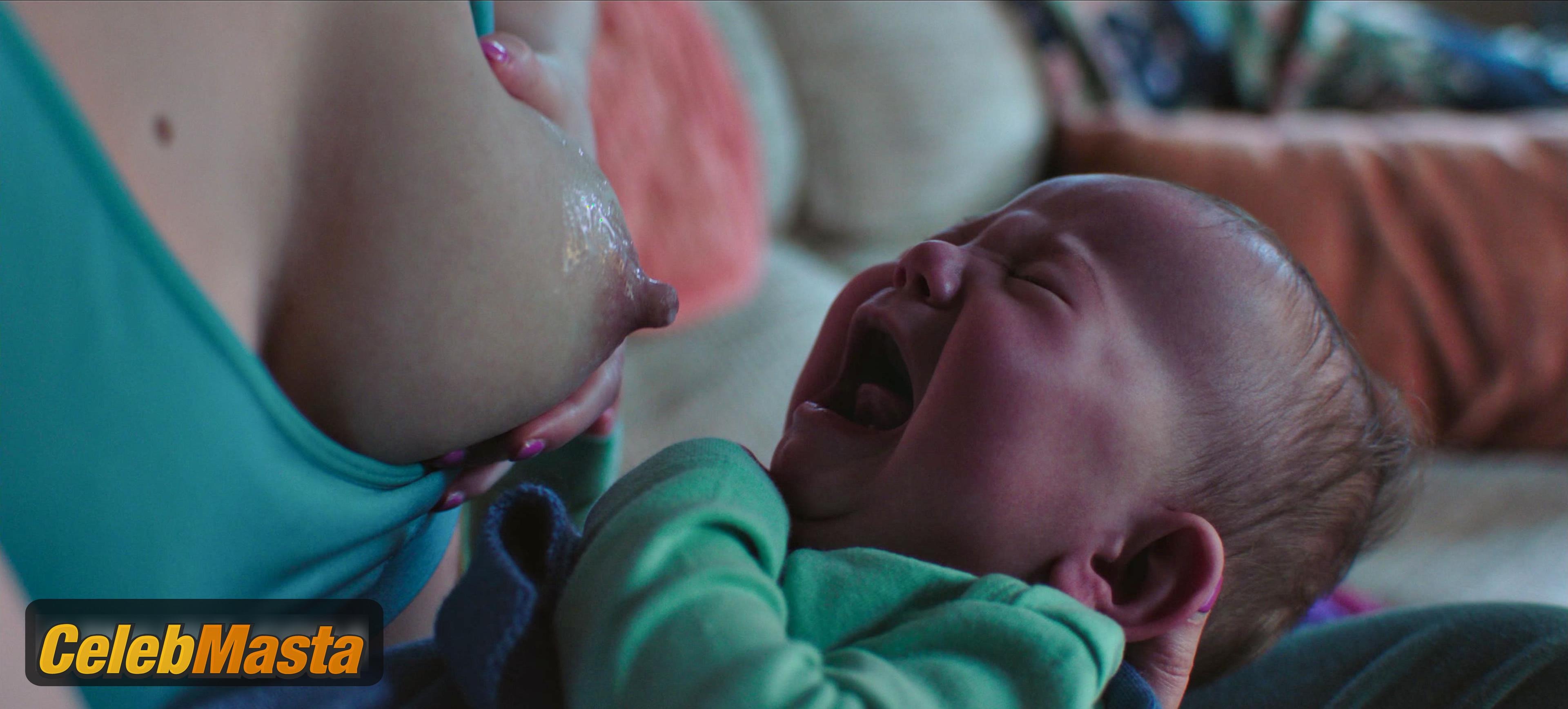 Elle Fanning Nude Photo Gallery: Elle Fanning in Margo's Got Money Troubles - Photo 31 of 44