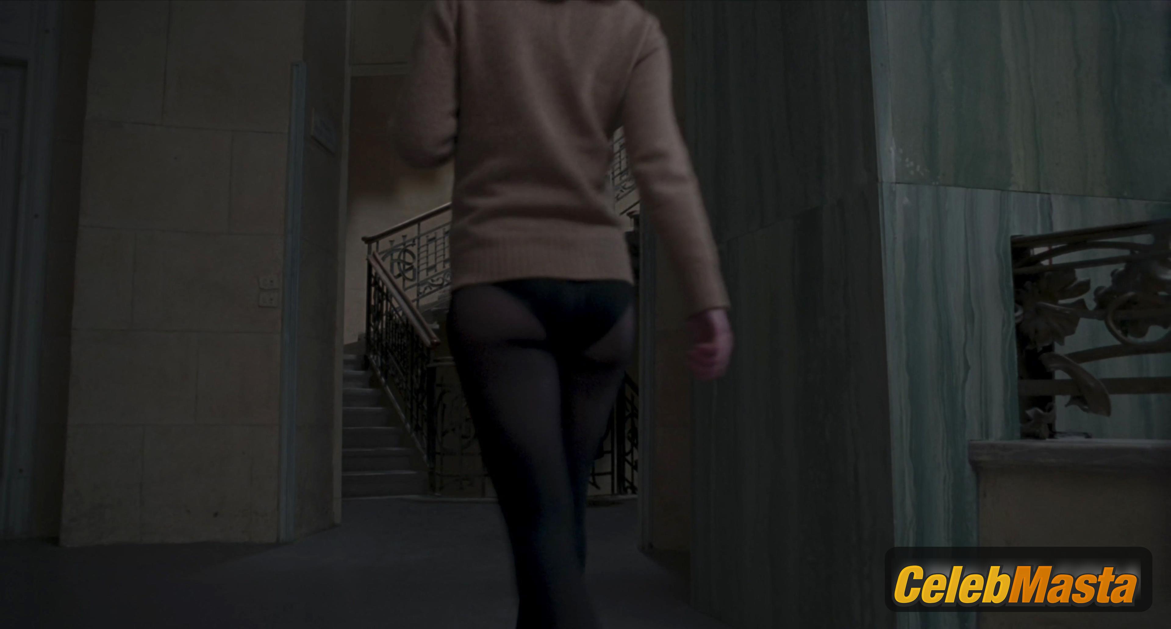 Mia Goth Mia Goth Nude Photos from Suspiria - Photo 7 of 9