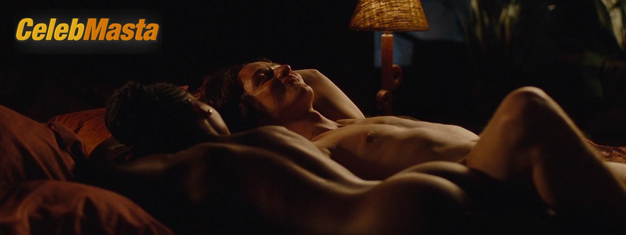 Kerry Washington Kerry Washington Topless Photo Set from The Last King Of Scotland - Photo 5 of 7