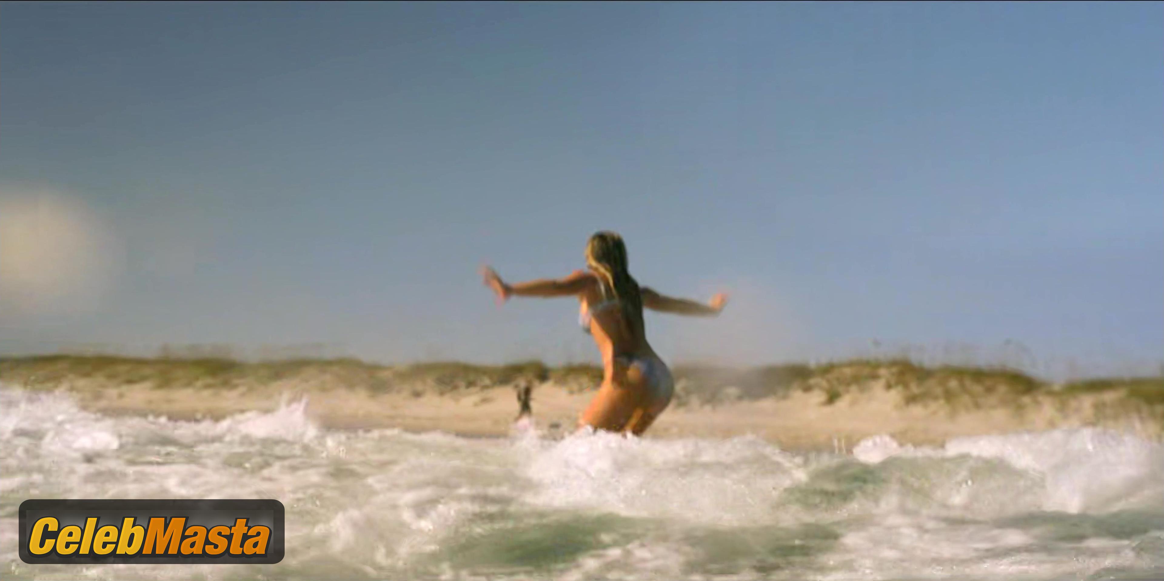 Madelyn Cline Madelyn Cline Nude Scene Photos Gallery from Outer Banks - Photo 164 of 201