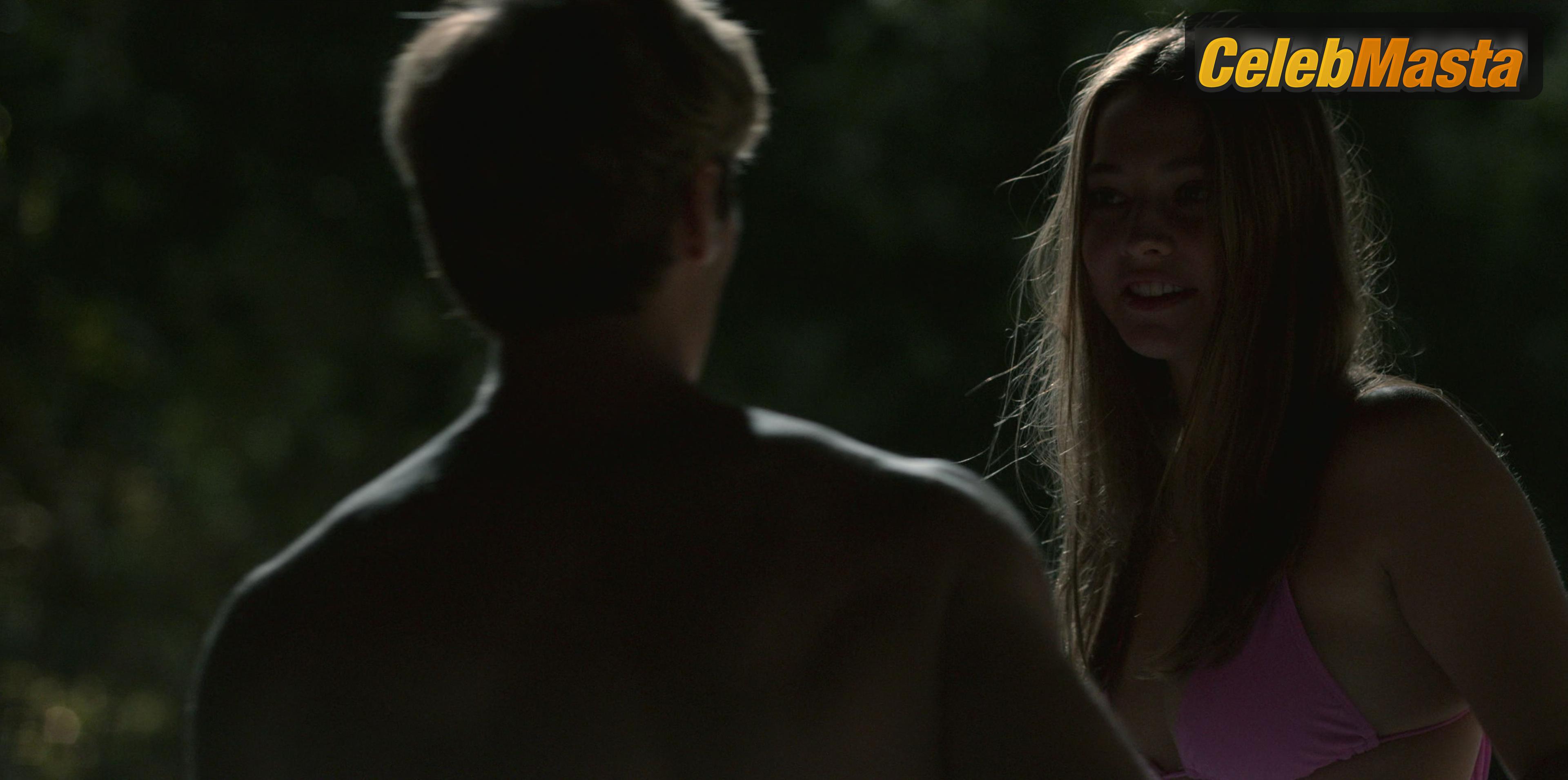 Madelyn Cline Madelyn Cline Nude Scene Photos Gallery from Outer Banks - Photo 197 of 201