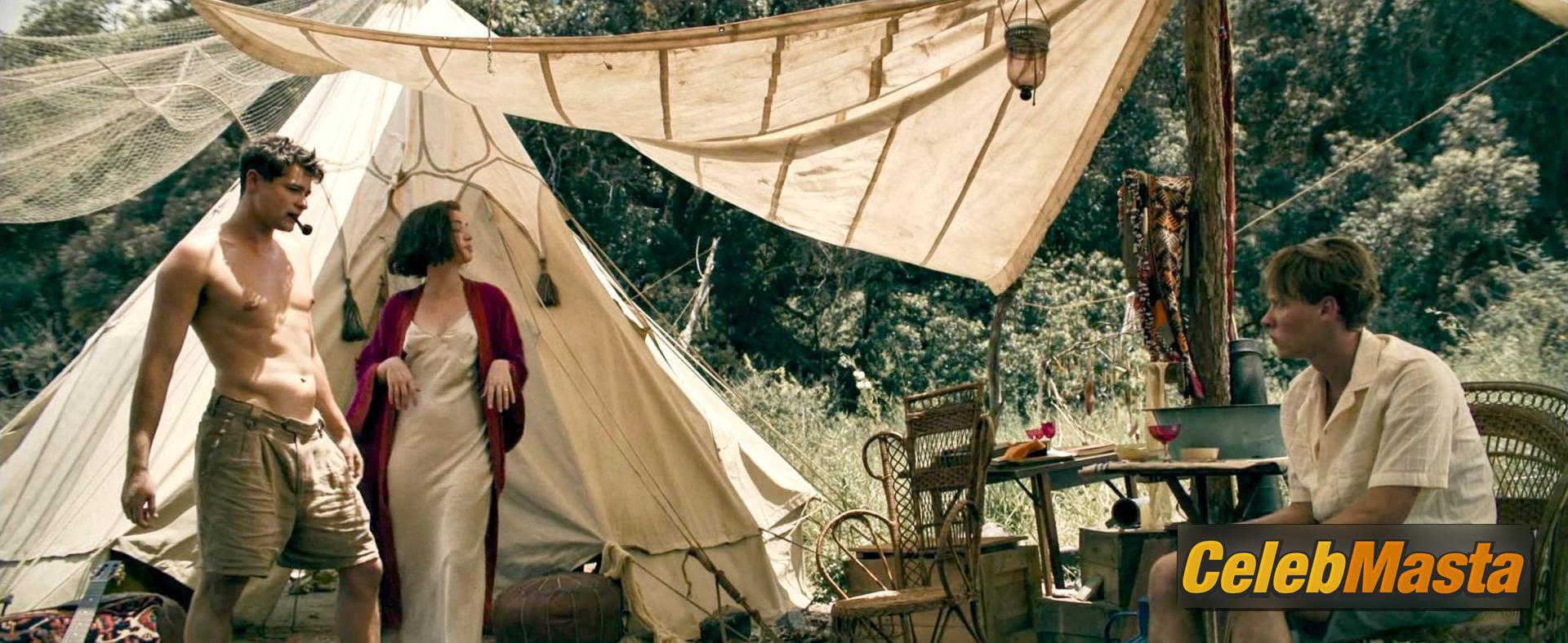 Ana de Armas Topless and Sex Scene Photos from Eden photo 3