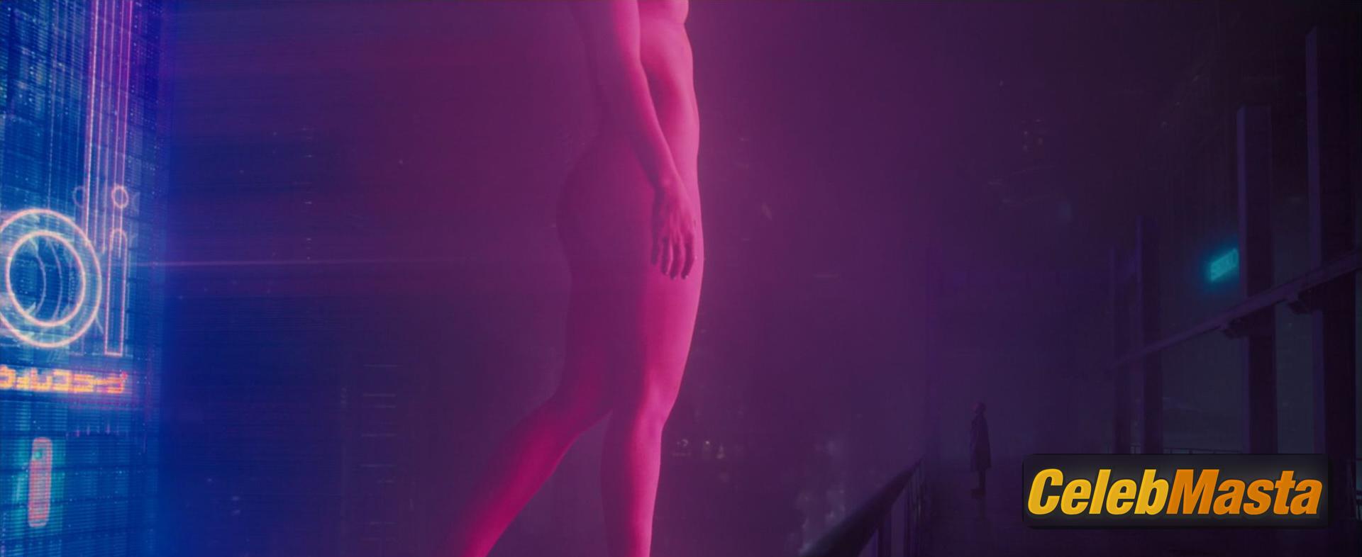 Ana de Armas Ana de Armas Nude Pics from the Set of Blade Runner 2049 - Photo 7 of 8