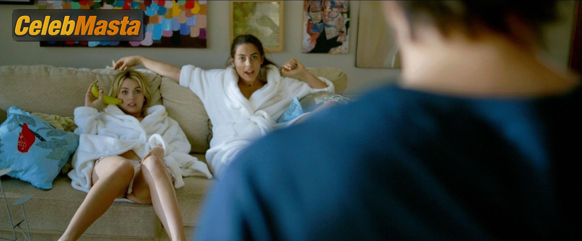 Nude Photo Gallery: Ana de Armas in Knock Knock photo 4