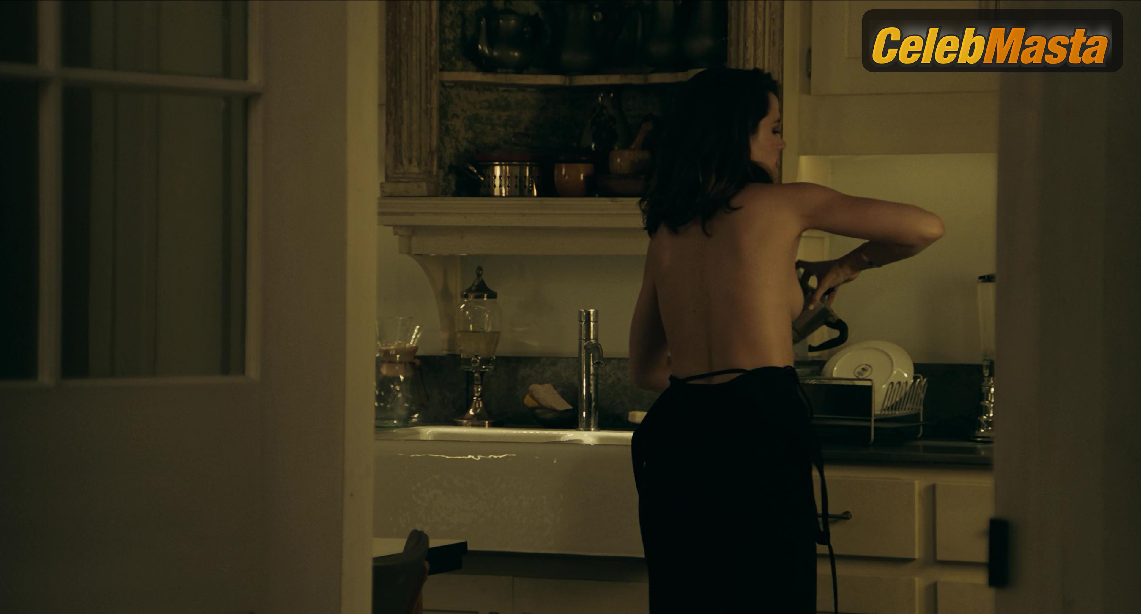 Ana de Armas Naked Photo Gallery — Deep Water photo 2