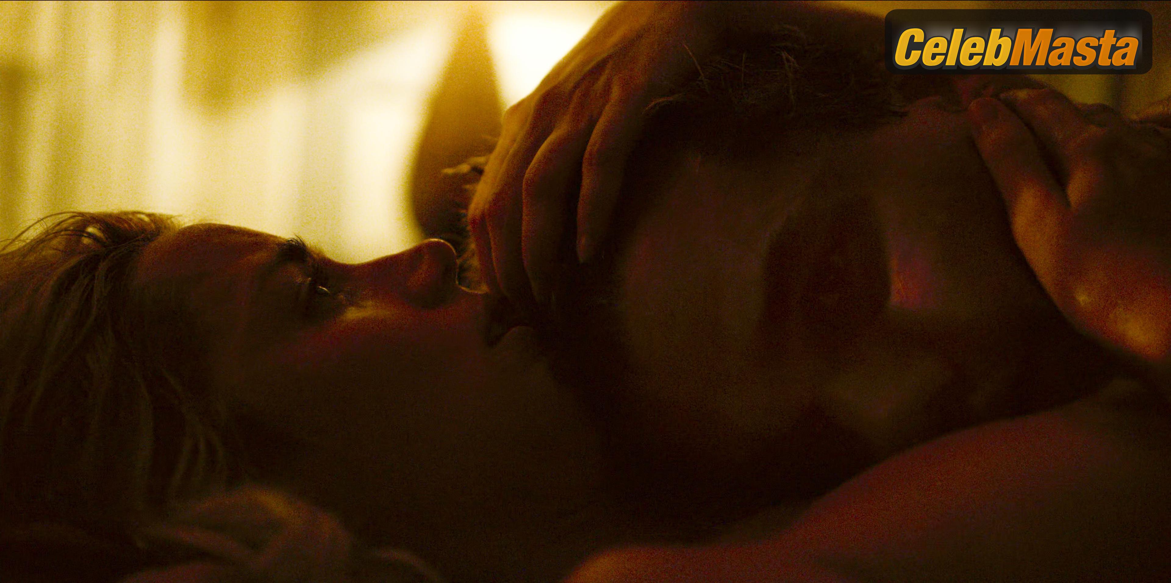 Ana de Armas Ana de Armas Nude Pics from the Set of Sergio - Photo 5 of 11