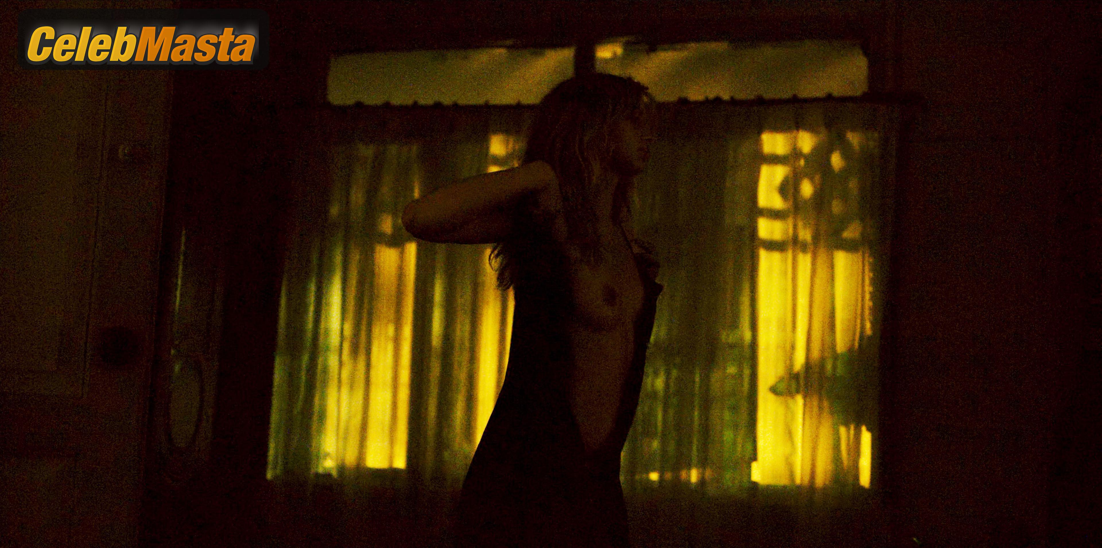 Ana de Armas Ana de Armas Nude Pics from the Set of Sergio - Photo 7 of 11