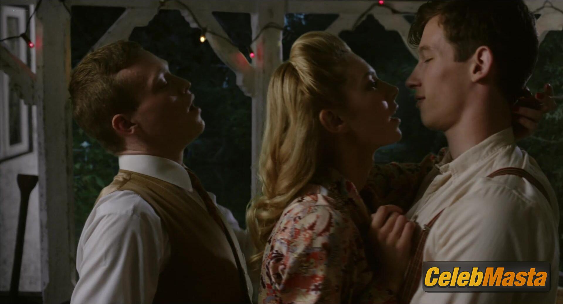 Vanessa Kirby Bare Photoshoot Gallery from Queen And Country photo 4