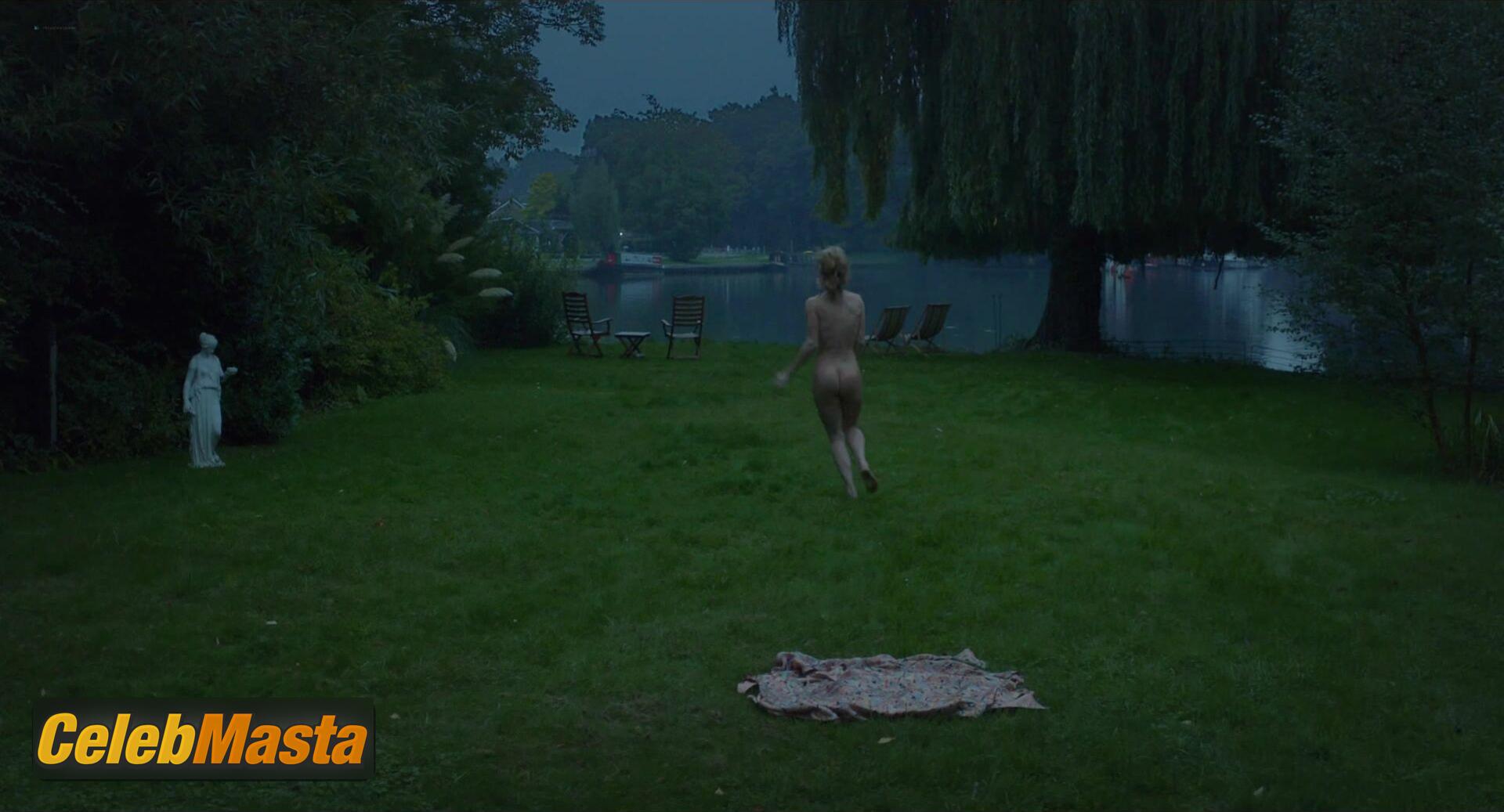 Vanessa Kirby Vanessa Kirby Bare Photoshoot Gallery from Queen And Country - Photo 7 of 20