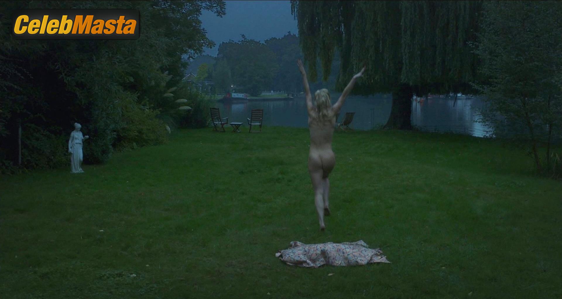Vanessa Kirby Vanessa Kirby Bare Photoshoot Gallery from Queen And Country - Photo 20 of 20