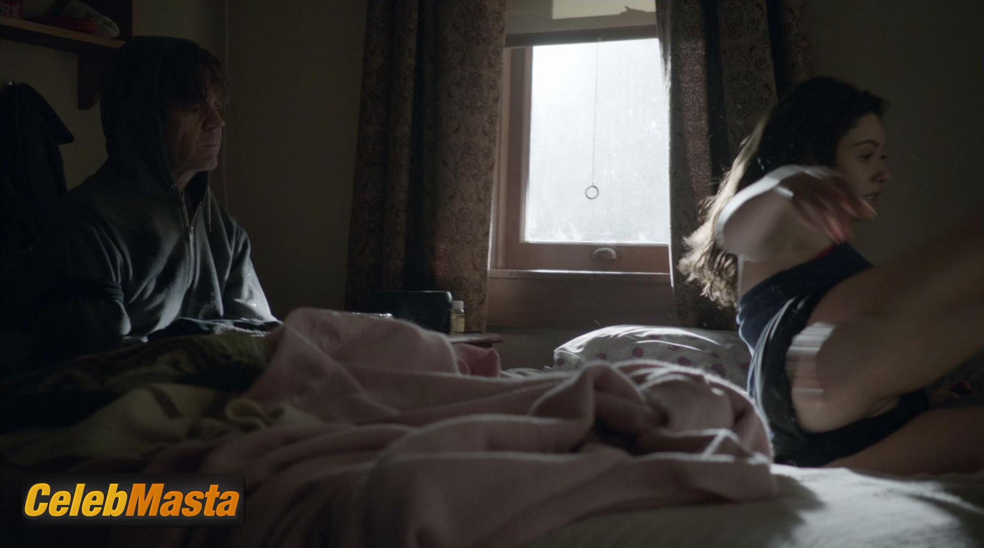 Emmy Rossum Emmy Rossum Topless Photo Set from Shameless - Photo 23 of 197