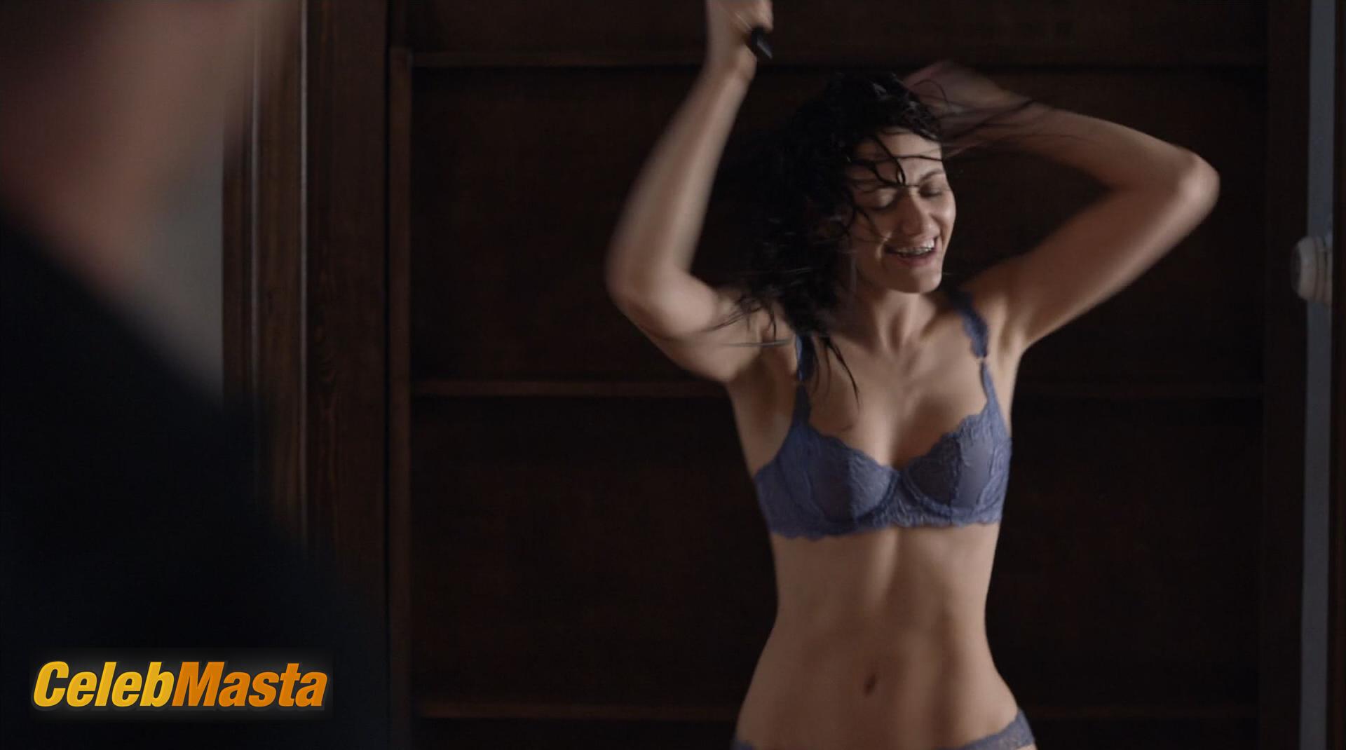 Emmy Rossum Emmy Rossum Topless Photo Set from Shameless - Photo 54 of 197