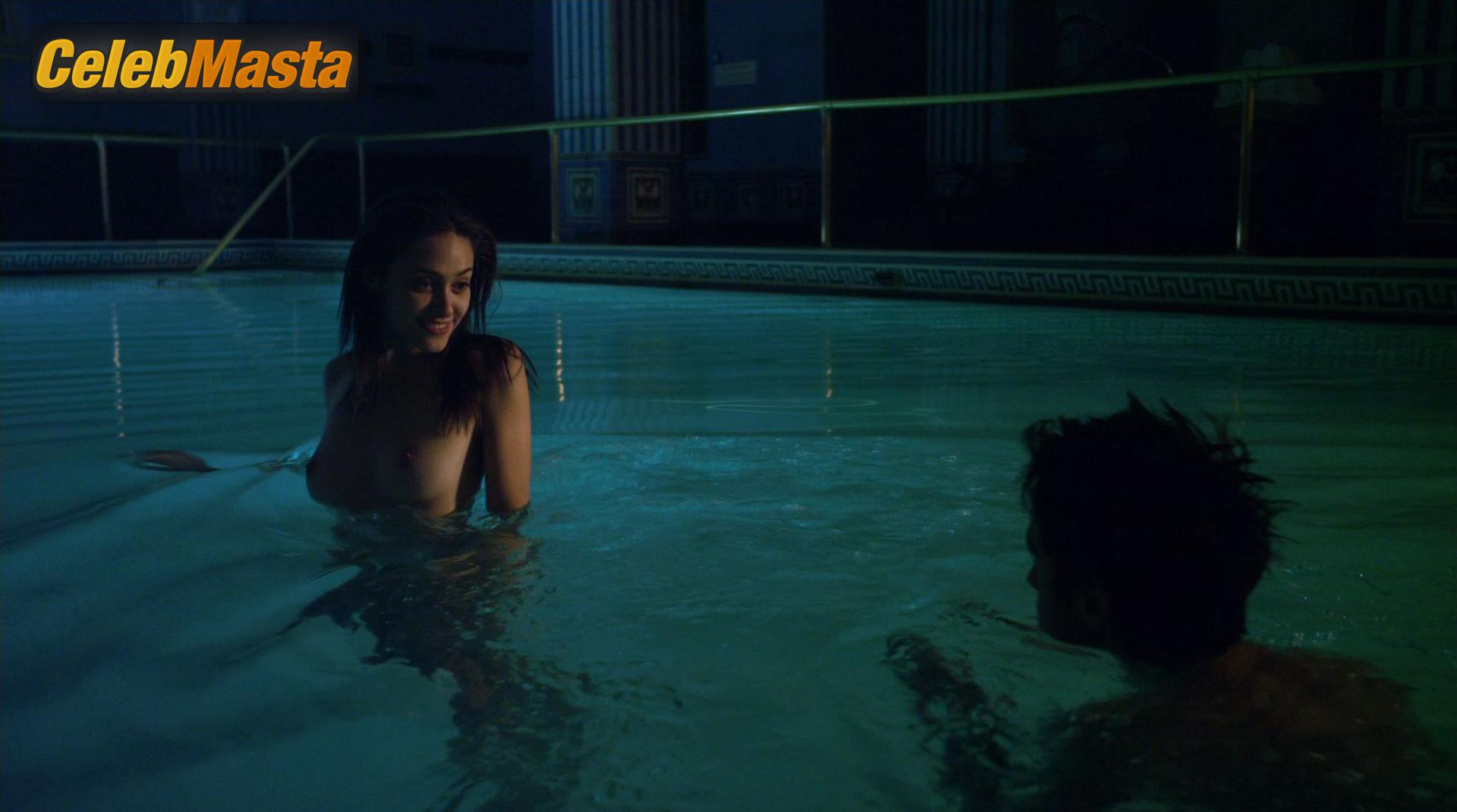 Emmy Rossum Emmy Rossum Topless Photo Set from Shameless - Photo 86 of 197