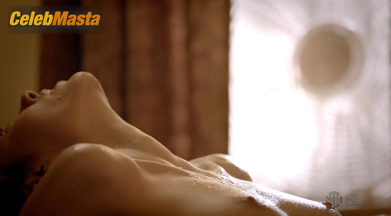 Emmy Rossum Emmy Rossum Topless Photo Set from Shameless - Photo 88 of 197
