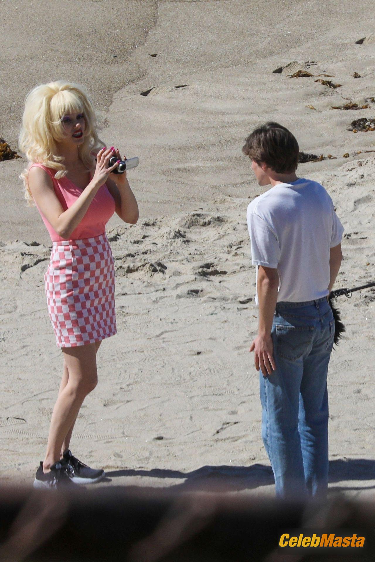 Emmy Rossum Emmy Rossum Gallery: Films Scenes as the Iconic Angelyne on the Beach in Malibu - Photo 28 of 60
